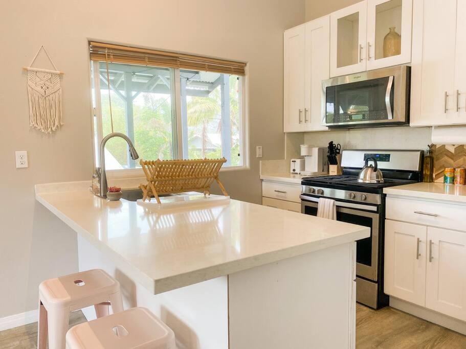 Apartamento Hibiscus Hale, Full Kitchen, King Bed, Parking Keaau Exterior foto