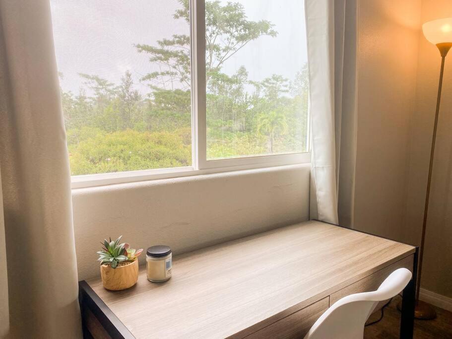 Apartamento Hibiscus Hale, Full Kitchen, King Bed, Parking Keaau Exterior foto