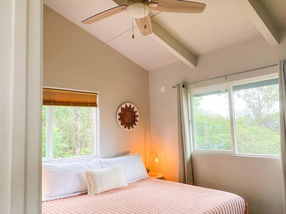 Apartamento Hibiscus Hale, Full Kitchen, King Bed, Parking Keaau Exterior foto