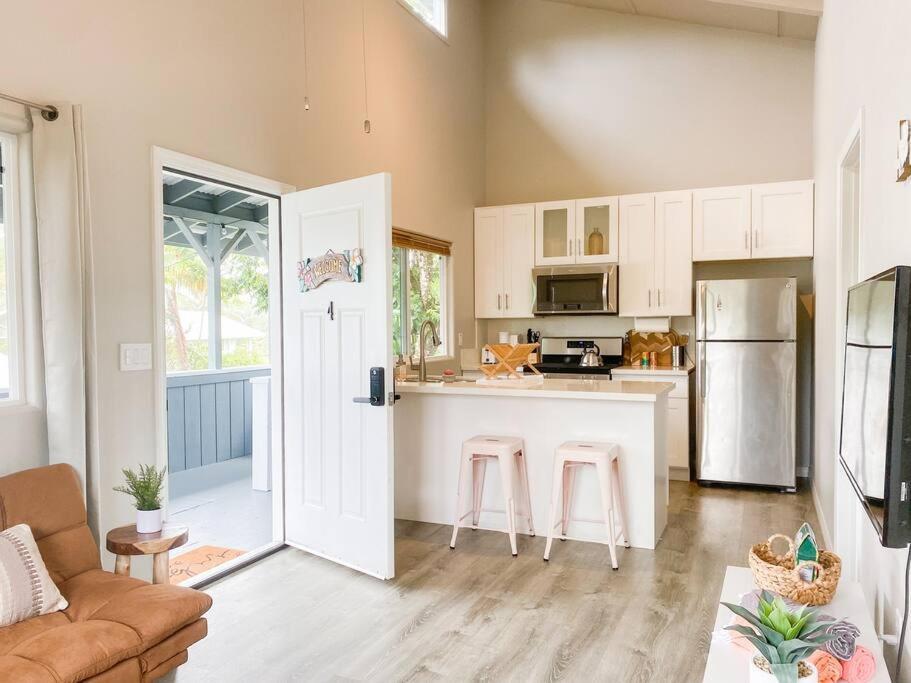 Apartamento Hibiscus Hale, Full Kitchen, King Bed, Parking Keaau Exterior foto
